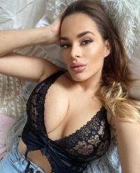 Küçükçekmece Escort Demet İle Sıcak Haz Dolu Saatler